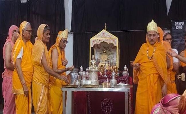 राष्ट्रीय अहिंसा दिवस 2 अक्टूबर को 48 दिवसीय भक्तामर पाठ विधान पूजा के साथ संपन्न